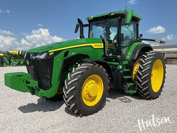 Image of John Deere 8R 250 equipment image 1