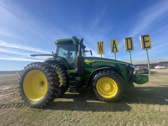 2024 John Deere 8R 250 Equipment Image0