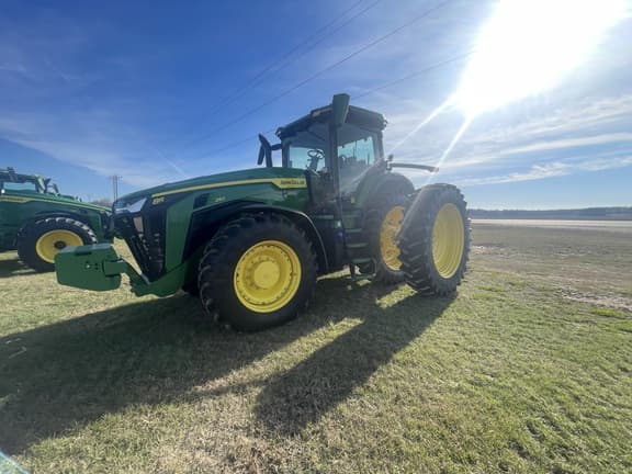 Image of John Deere 8R 250 equipment image 2