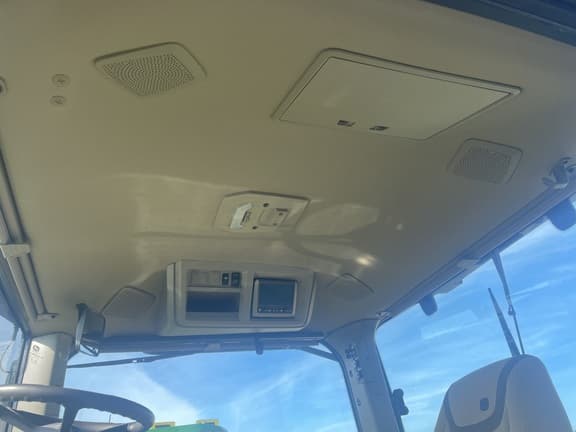 Image of John Deere 8R 250 equipment image 3