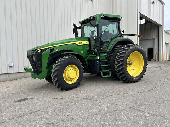 Image of John Deere 8R 250 Primary image