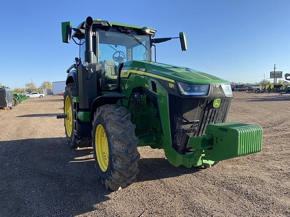 Image of John Deere 8R 250 equipment image 2