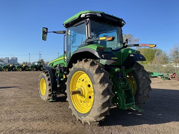 Image of John Deere 8R 250 equipment image 3