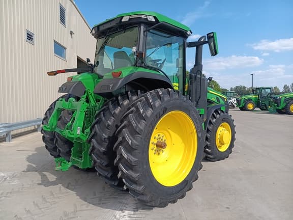 Image of John Deere 8R 250 equipment image 3