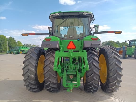 Image of John Deere 8R 250 equipment image 4