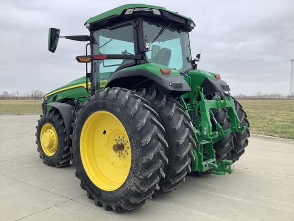 Image of John Deere 8R 250 equipment image 4