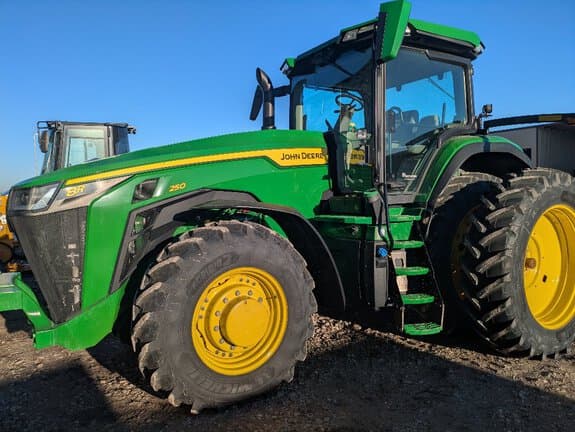 Image of John Deere 8R 250 Primary image
