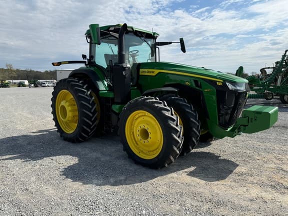 Image of John Deere 8R 250 equipment image 3