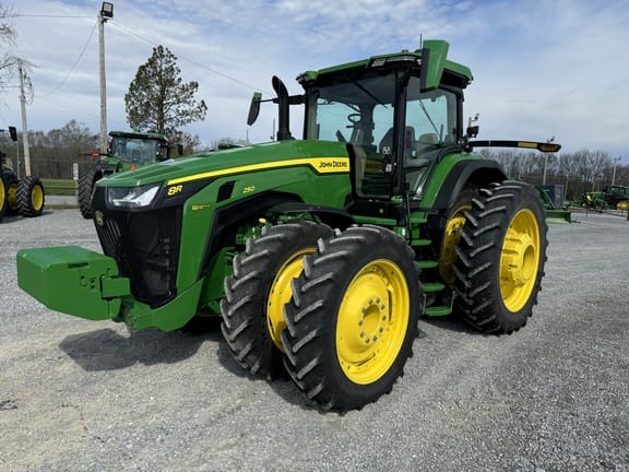 2024 John Deere 8R 250 Equipment Image0