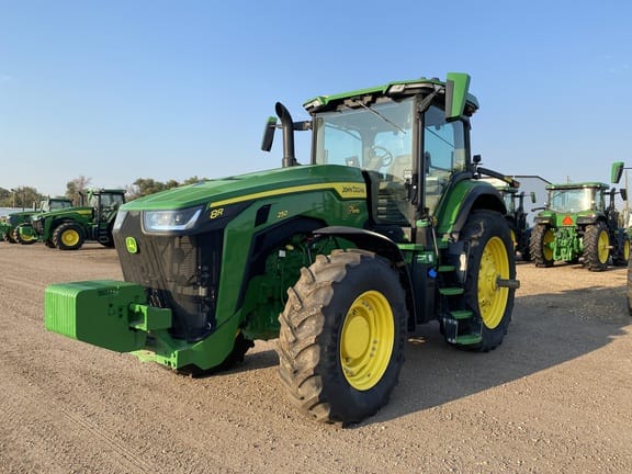 2024 John Deere 8R 250 Equipment Image0