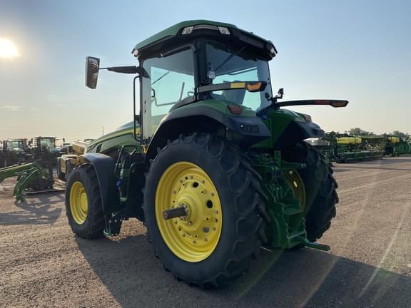 Image of John Deere 8R 250 equipment image 3