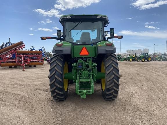 Image of John Deere 8R 250 equipment image 4