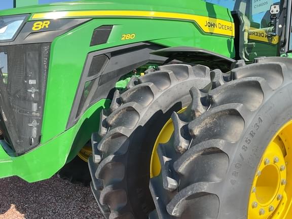 Image of John Deere 8R 280 equipment image 4