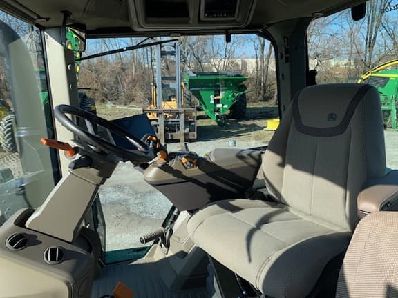 Image of John Deere 8R 280 equipment image 4