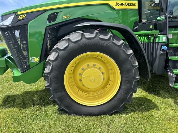 Image of John Deere 8R 280 equipment image 2