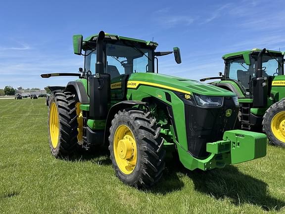 Image of John Deere 8R 280 equipment image 4