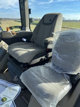 Image of John Deere 8R 280 equipment image 4