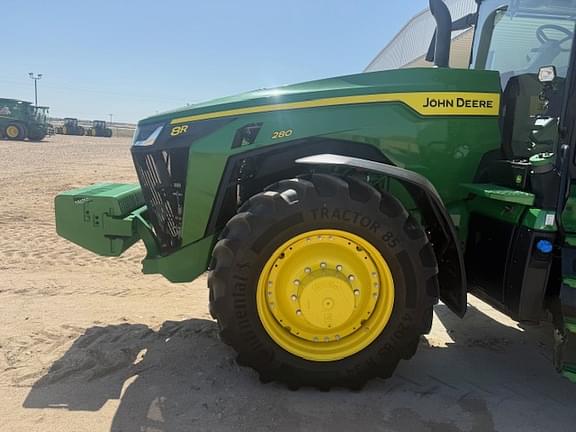 Image of John Deere 8R 280 equipment image 4