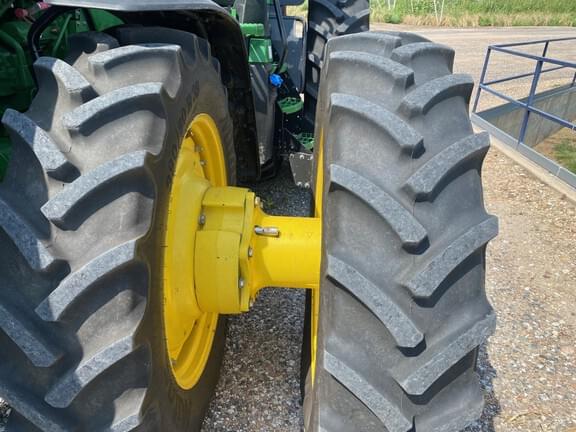 Image of John Deere 8R 280 equipment image 4