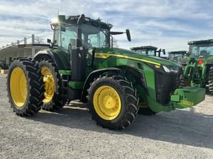 2023 John Deere 8R 280 Image
