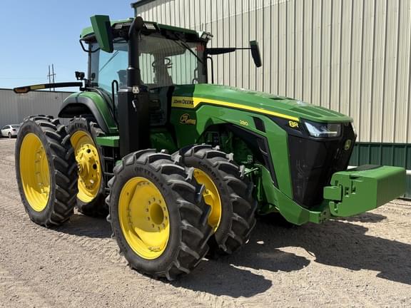 Image of John Deere 8R 280 equipment image 3