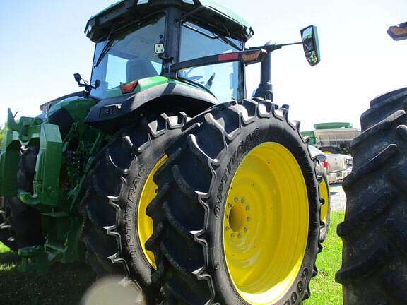 Image of John Deere 8R 280 equipment image 4