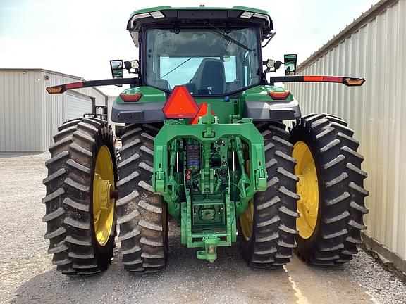 Image of John Deere 8R 310 equipment image 4