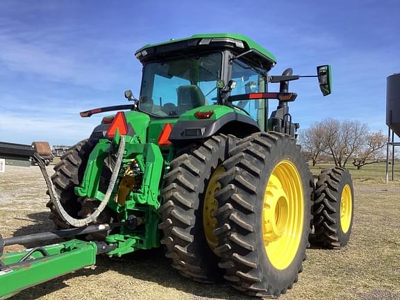 Image of John Deere 8R 310 equipment image 3