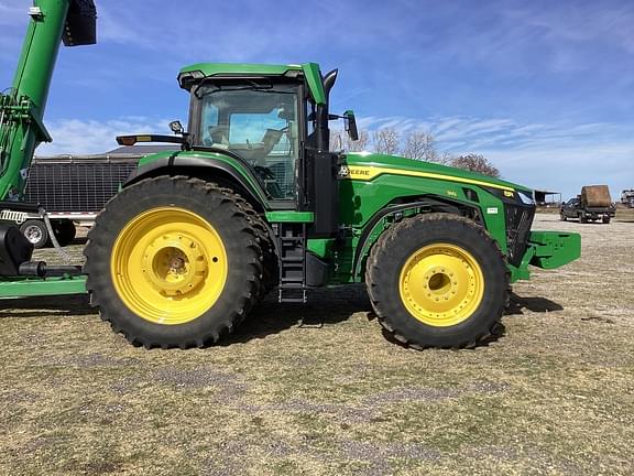 Image of John Deere 8R 310 equipment image 2