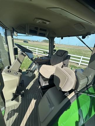 Image of John Deere 8R 310 equipment image 1