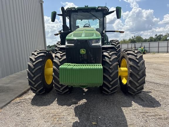 Image of John Deere 8R 310 equipment image 4