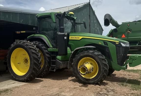 Image of John Deere 8R 310 Primary image