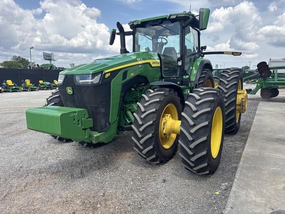 Image of John Deere 8R 310 equipment image 3