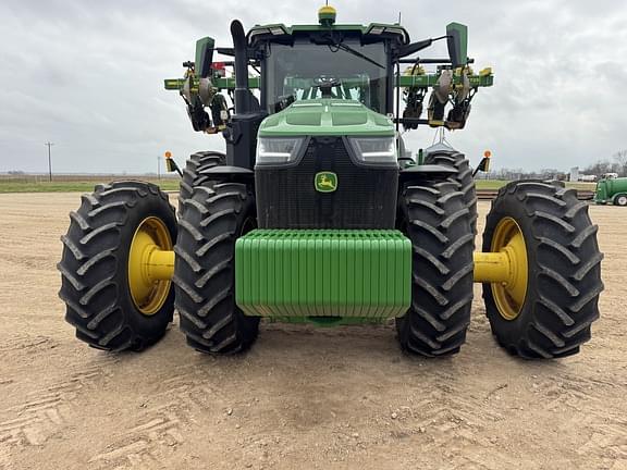 Image of John Deere 8R 310 equipment image 4