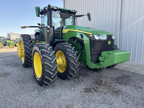 Image of John Deere 8R 310 equipment image 4