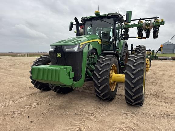 Image of John Deere 8R 310 equipment image 3