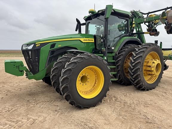 Image of John Deere 8R 310 equipment image 2