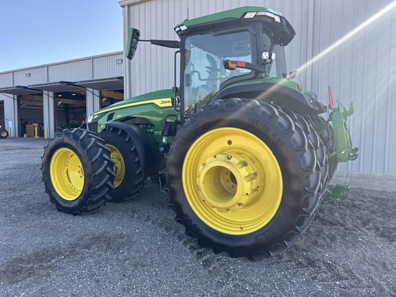 Image of John Deere 8R 310 equipment image 2