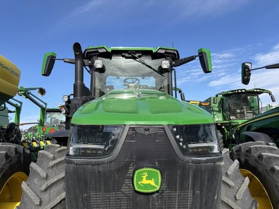 Image of John Deere 8R 310 equipment image 4