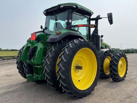 Image of John Deere 8R 310 equipment image 4