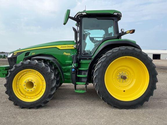 Image of John Deere 8R 310 equipment image 1