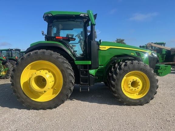 Image of John Deere 8R 310 equipment image 3
