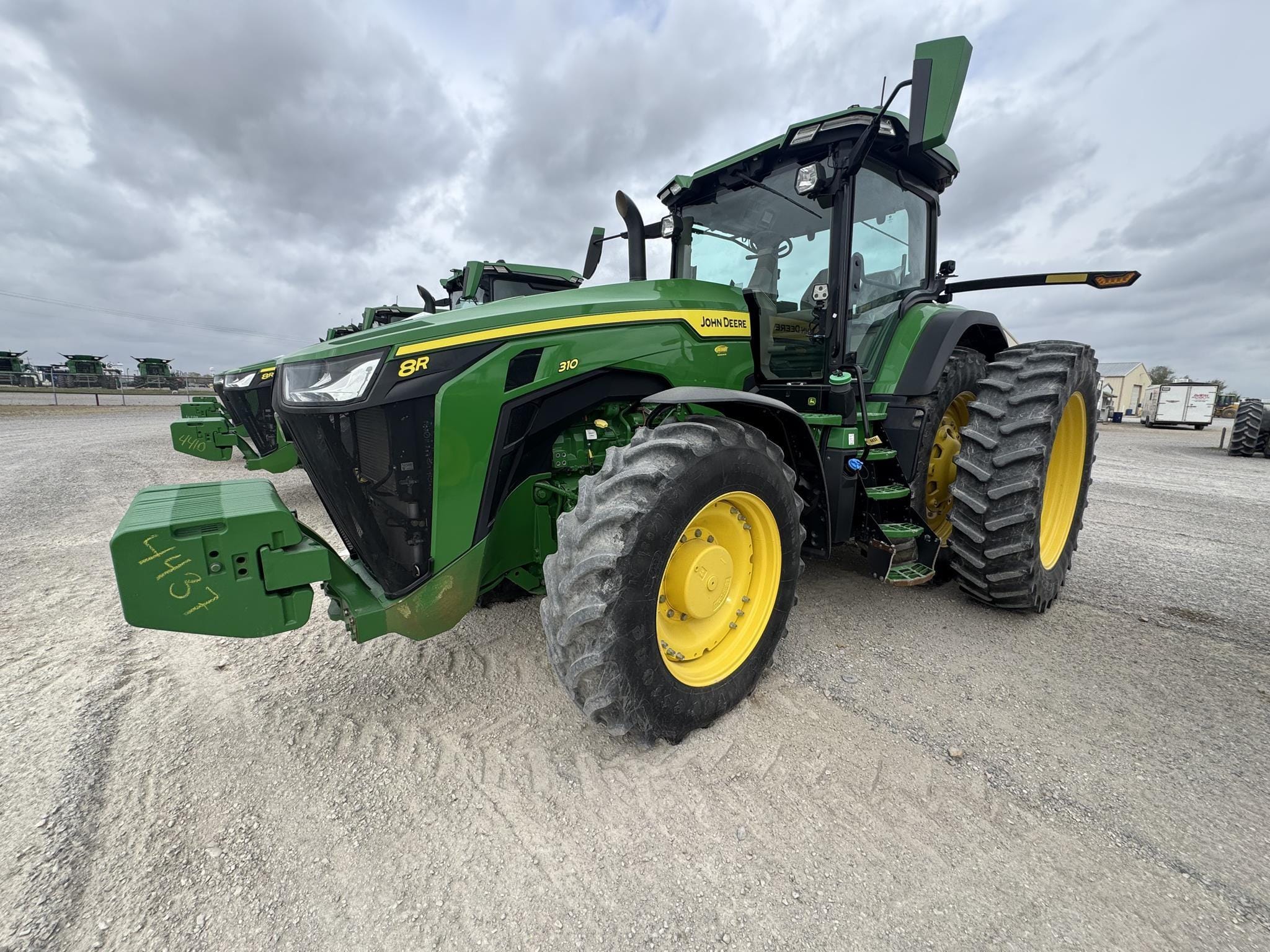 2024 John Deere 8R 310 Equipment Image0