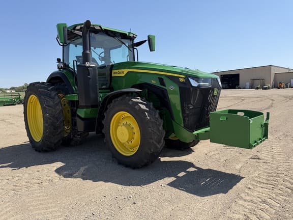 Image of John Deere 8R 310 equipment image 3