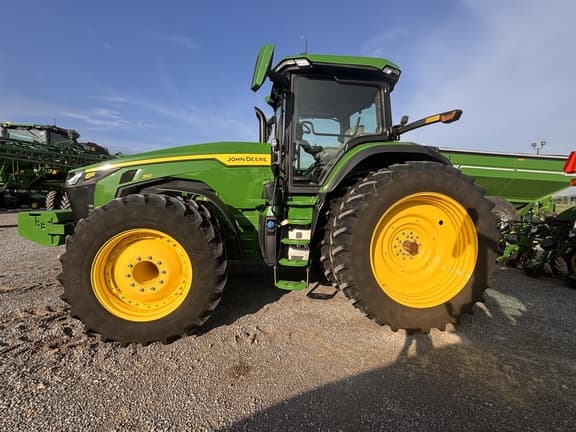 Image of John Deere 8R 310 equipment image 1