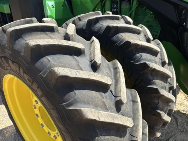 Image of John Deere 8R 310 equipment image 3