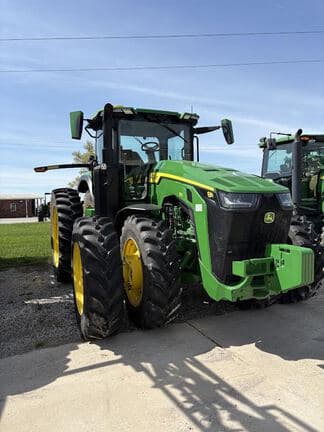 Image of John Deere 8R 310 Image 1