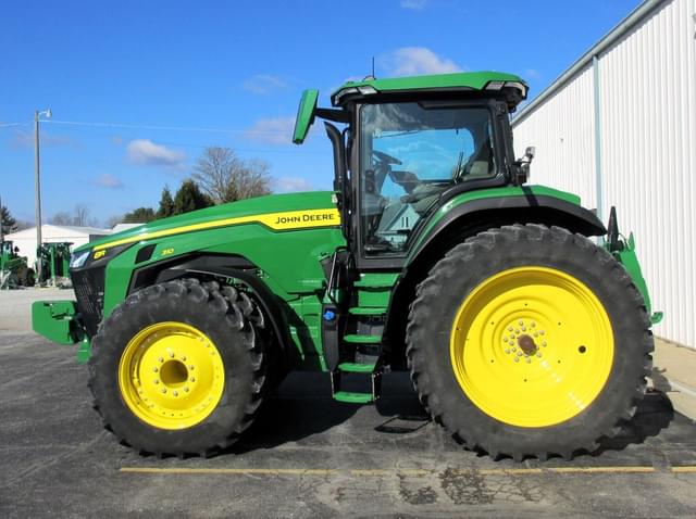 Image of John Deere 8R 310 equipment image 4