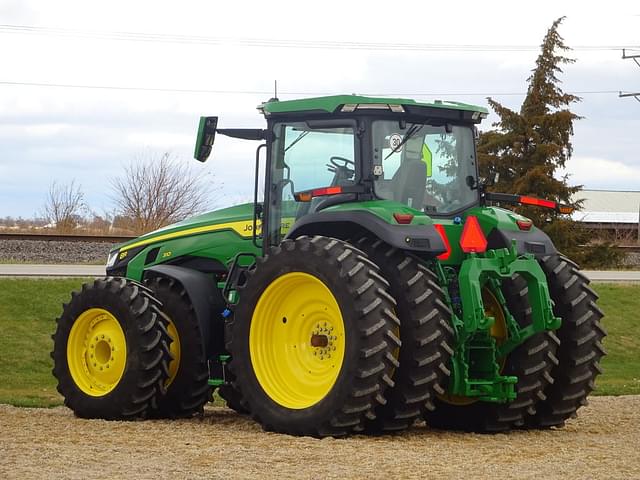 Image of John Deere 8R 310 equipment image 3