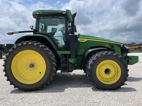 Image of John Deere 8R 310 equipment image 1
